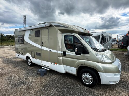 BURSTNER PRIVILEGE T 718